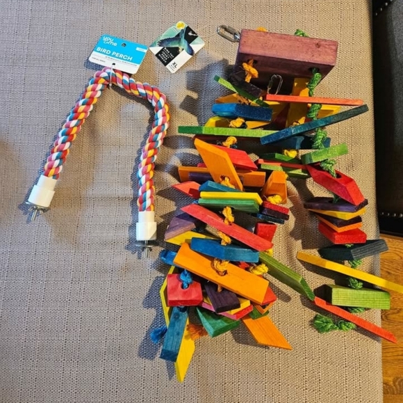 Featherland Other - Parrot Lot - Featherland XL Knots N Blocks Wood Toy & Rope Perch